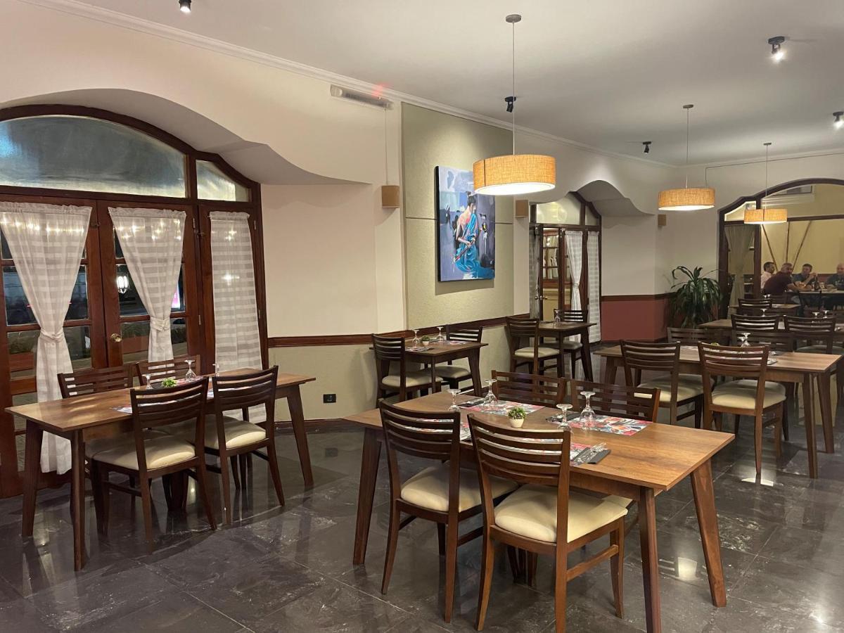 Hotel Santa Catalina Río Cuarto Zewnętrze zdjęcie